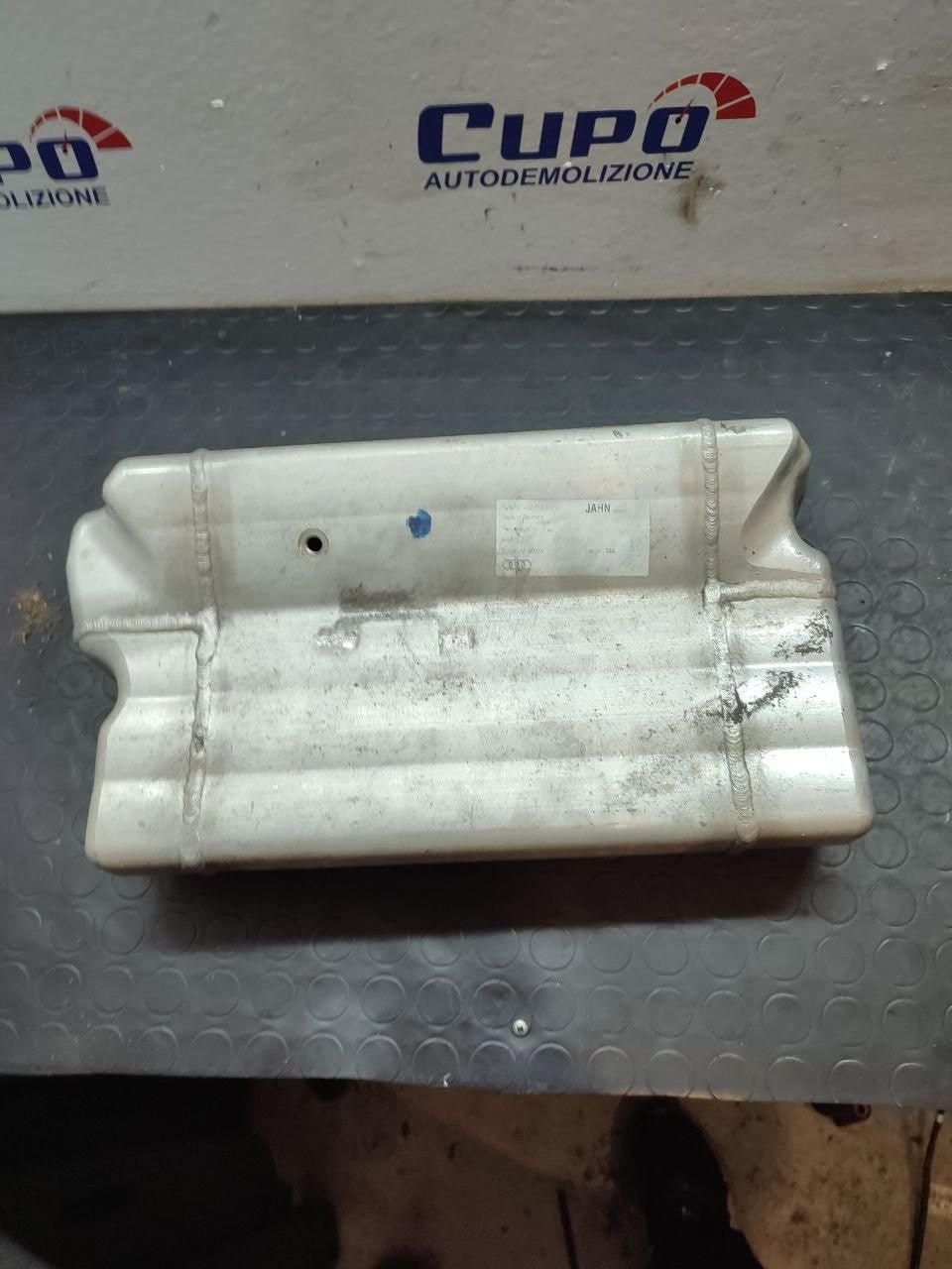 Serbatoio sospensioni pneumatiche Audi A7 ( 4g ) cod 4g0616203c