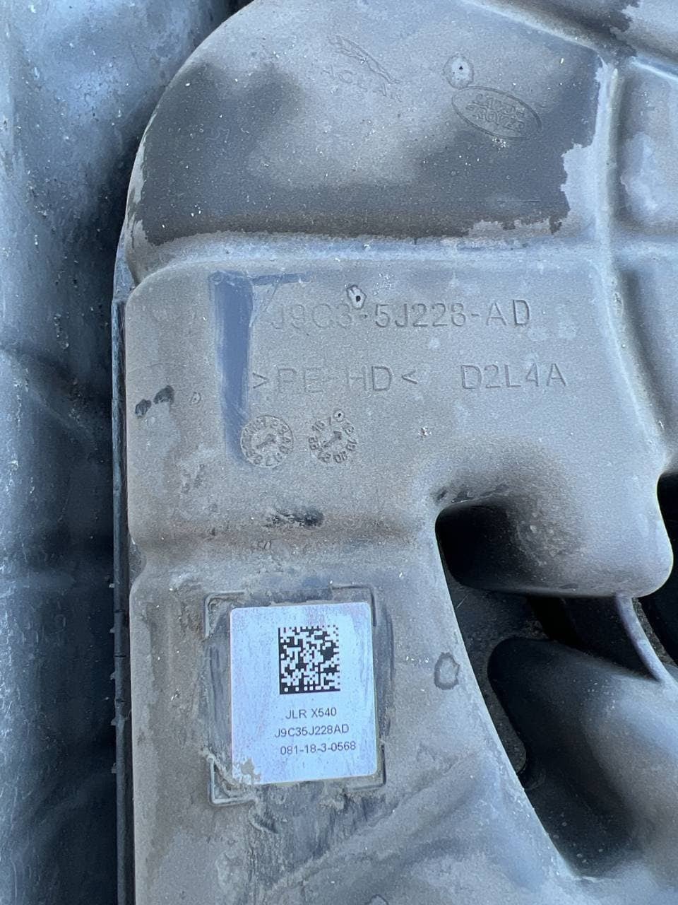 Serbatoio vaschetta Adblue dpf Jaguar E-pace 2018  cod j9c35j228ad