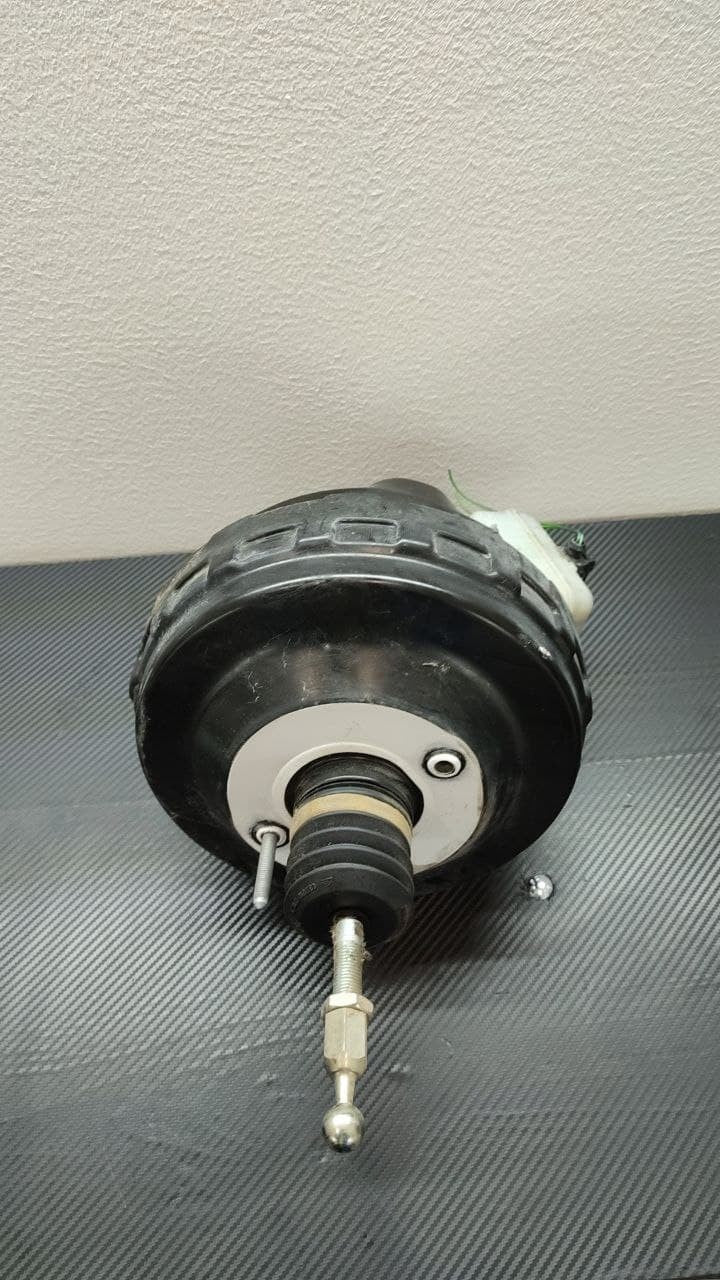 Servofreno  Audi A4 8K   COD: 8K0 612 103 E