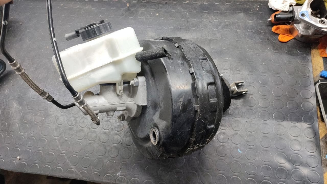 Servofreno Bmw 320d ( e90 - 2007 ) cod 6775929-01
