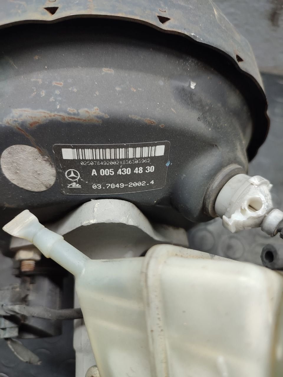 Servofreno Mercedes CLk ( w209 ) cod a0054304830