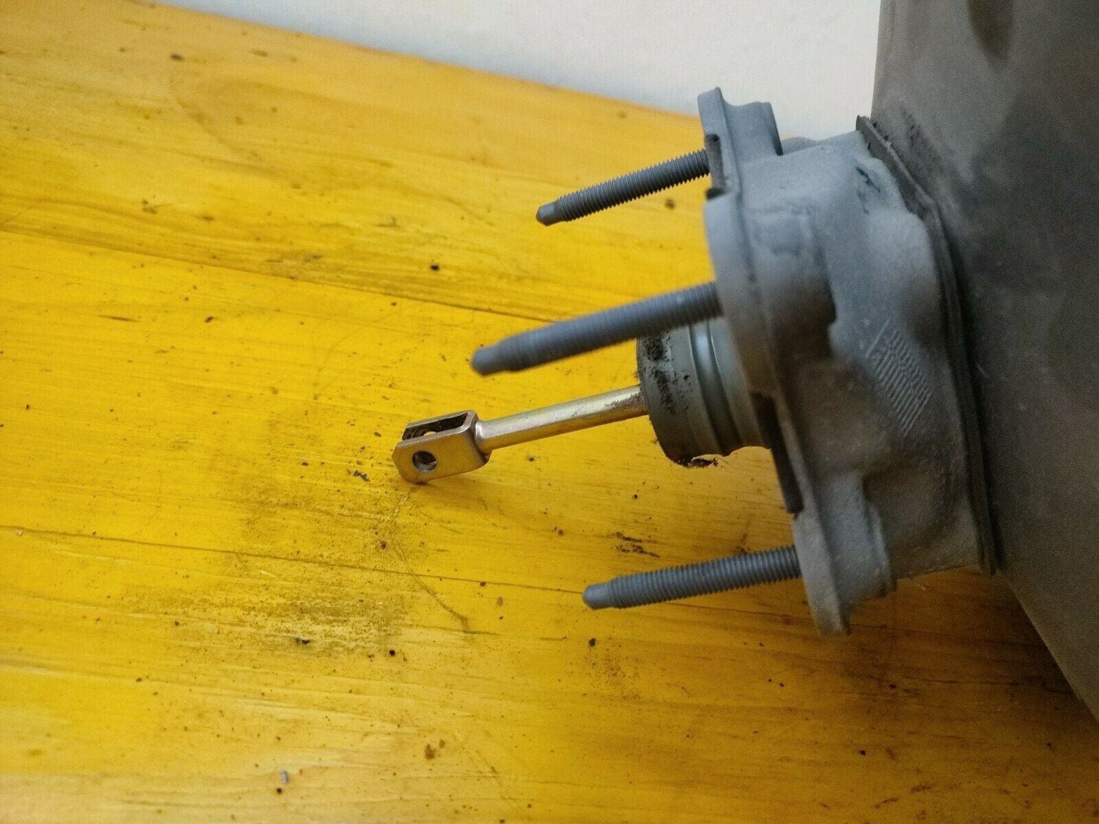 Servofreno Nissan Micra (2004) 8200 123 844 - BIBA-RICAMBI