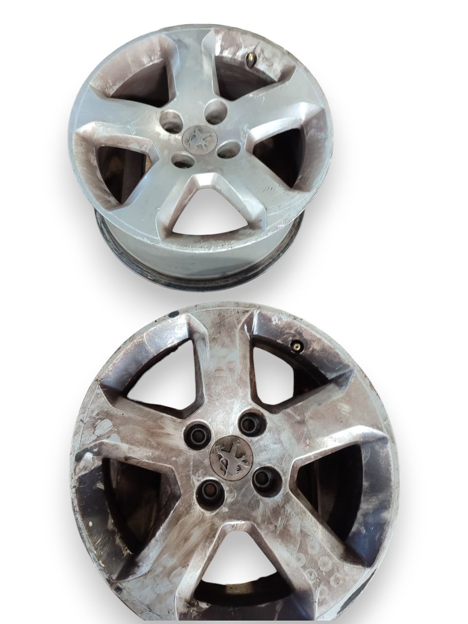 Set 4 cerchi in lega Peugeot Expert / 207 r16