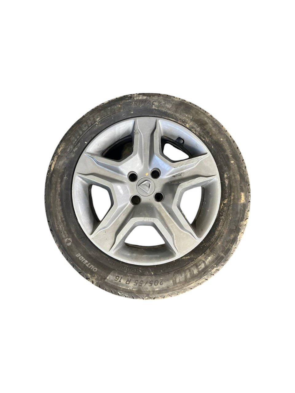 Set 4 cerchi R16 in ferro con copricerchi e gomme Dacia sandero steepway (2012-2020)