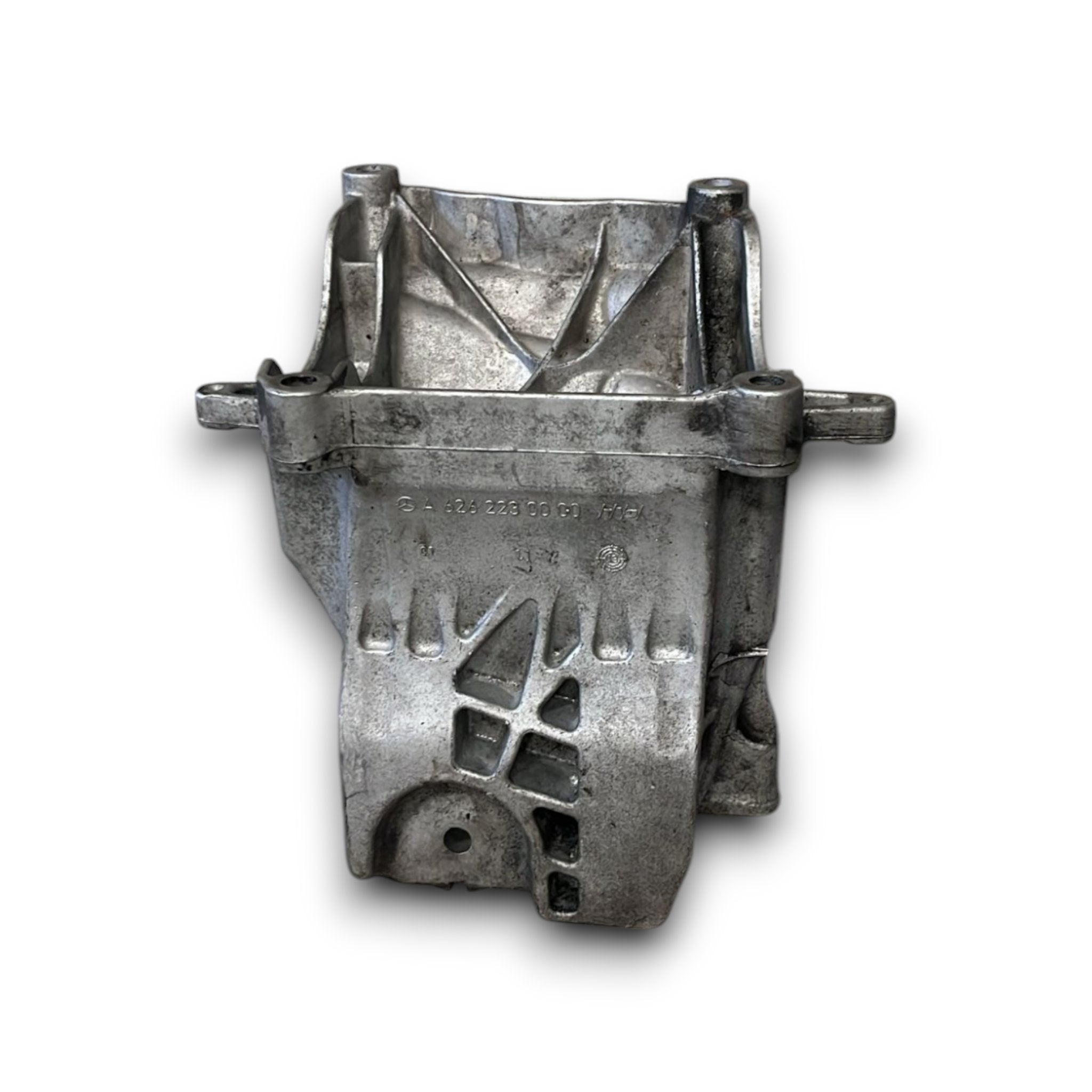 Staffa Supporto Motore Destro Mercedes Benz Classe C (W205) cod:A6262230000 1.6 Diesel (2014 > 2021)