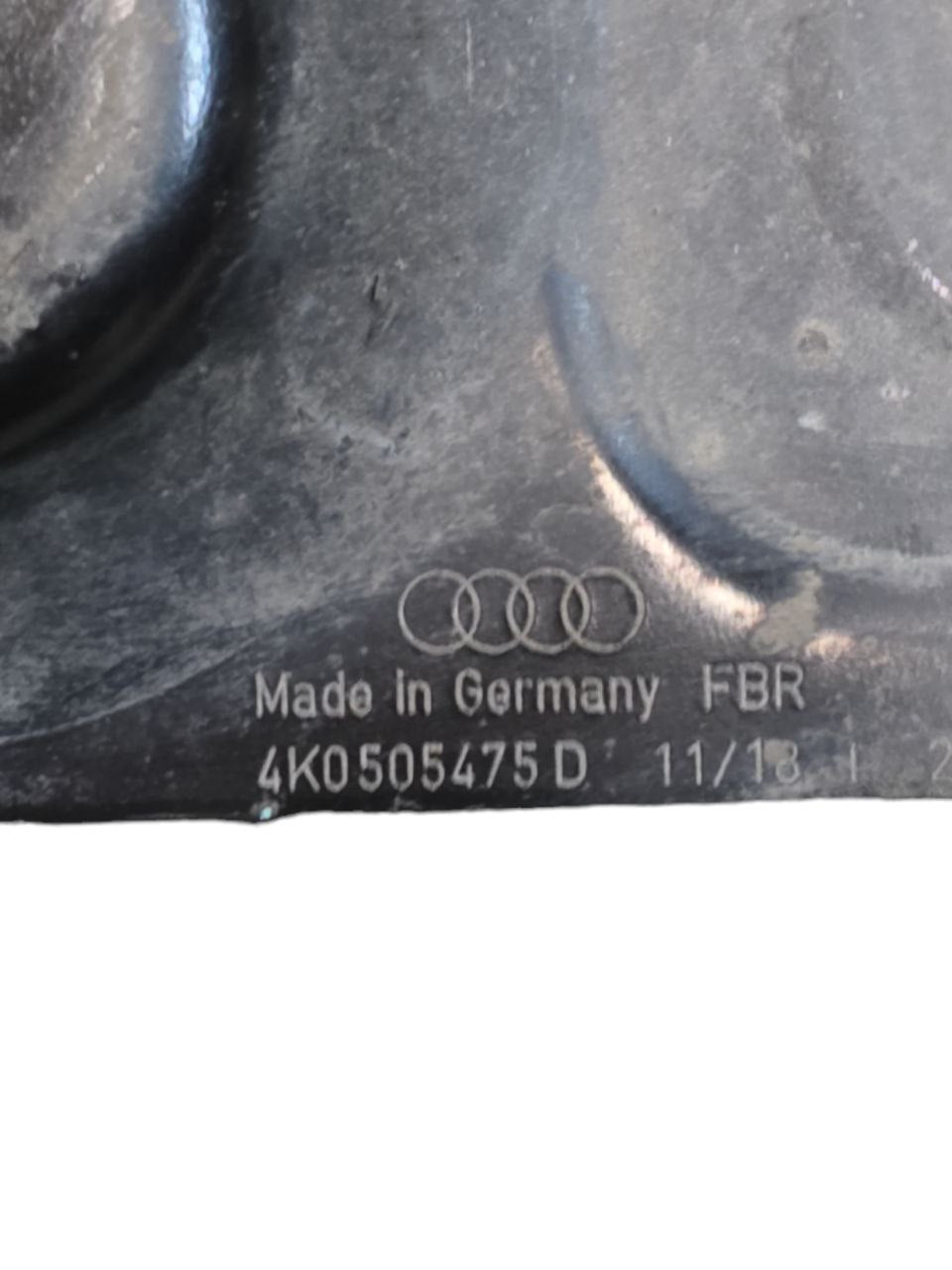 Staffa Trasversale Posteriore Sinistra Audi A7 C8 ( 2017 > ) Cod : 4K0505475D