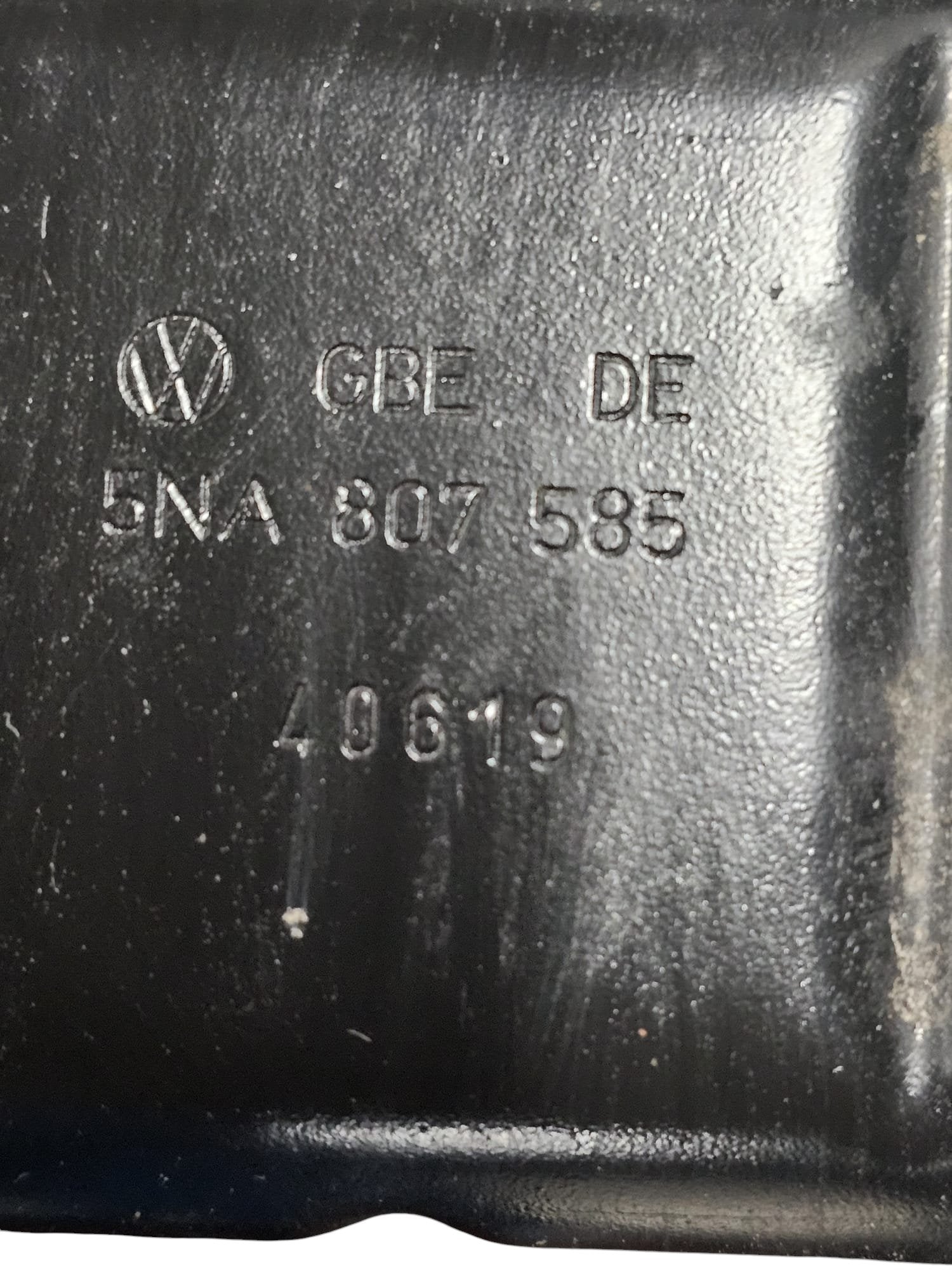 Staffa / Traversa Paraurti Anteriore Volkswagen Tiguan AD1 Cod:5NA807585 (2016-2024)