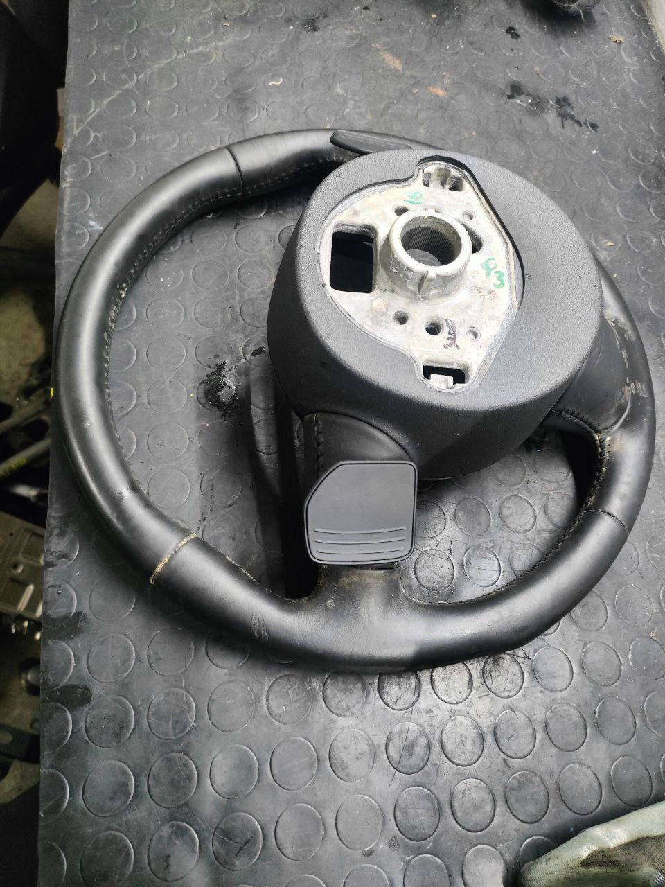 Sterzo volante Audi A3 1.6 tdi ( 8v1 - 2016 ) 1.6 tdi cod 8v0419091 ( con palette cambio )