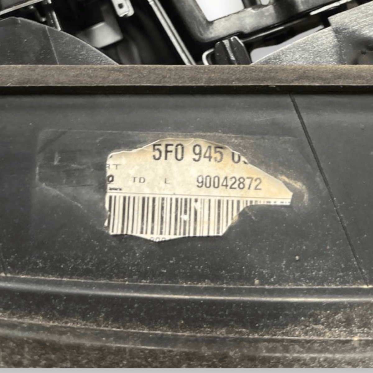 Stop / Fanale Alogeno interno posteriore sinistro (sx) Seat Leon III 5 Porte Hatchback (2013 al 2019) cod: 90042872