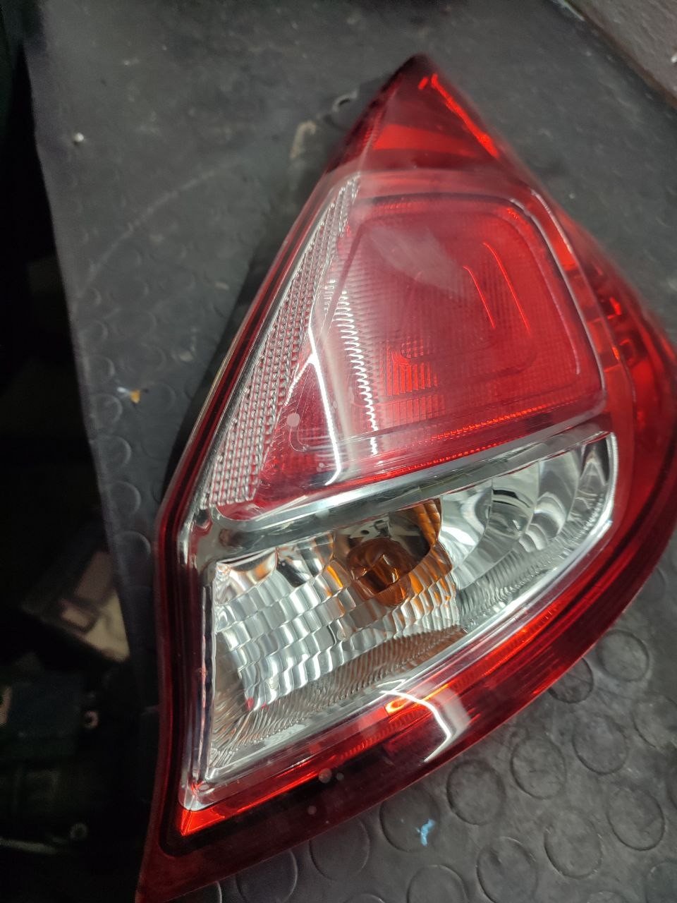 Stop posteriore destro Ford Fiesta ( mk7 - 2017 )