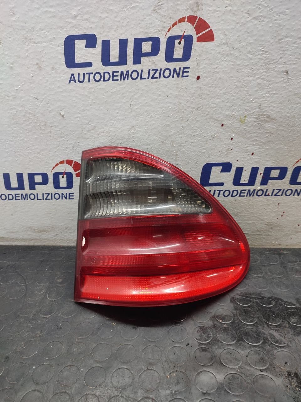 Stop posteriore destro Mercedes classe E station wagon ( w210 )
