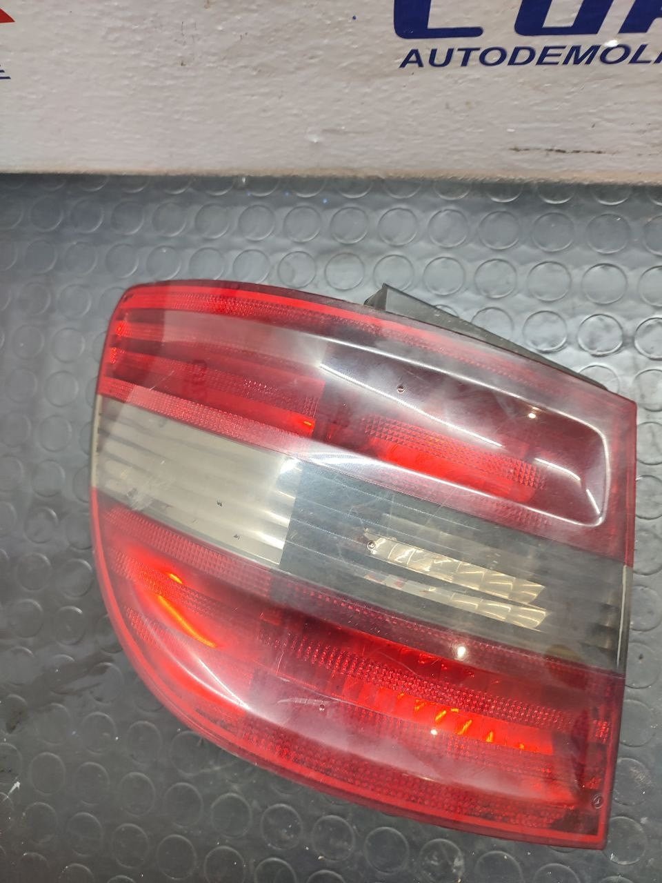 Stop posteriore sinistro Mercedes classe B ( w245 )