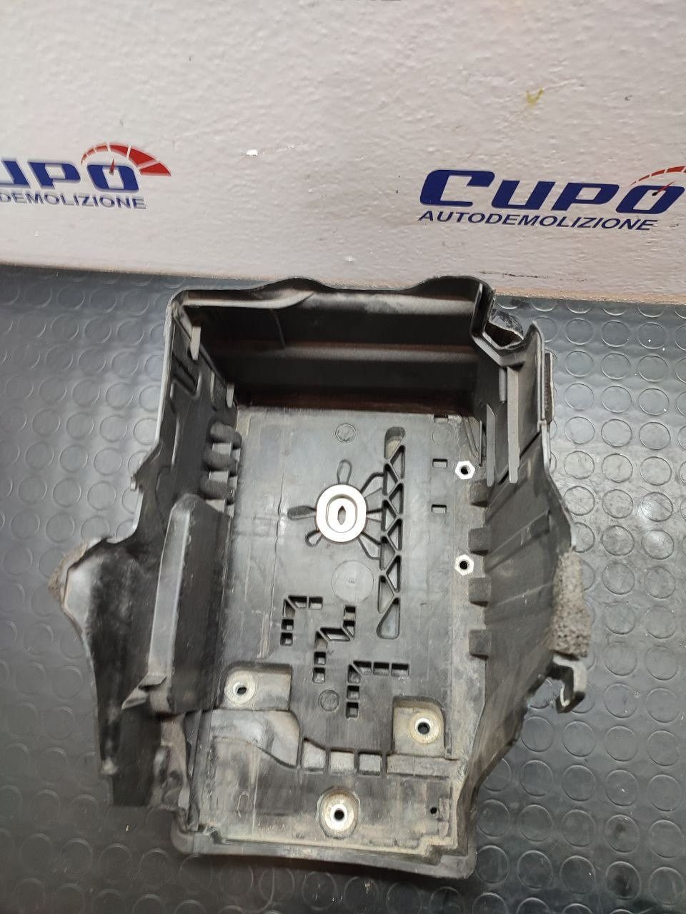 Supporto / Alloggio Batteria RANGE ROVER EVOQ 2.2 D cod: 6g9n-10757-af