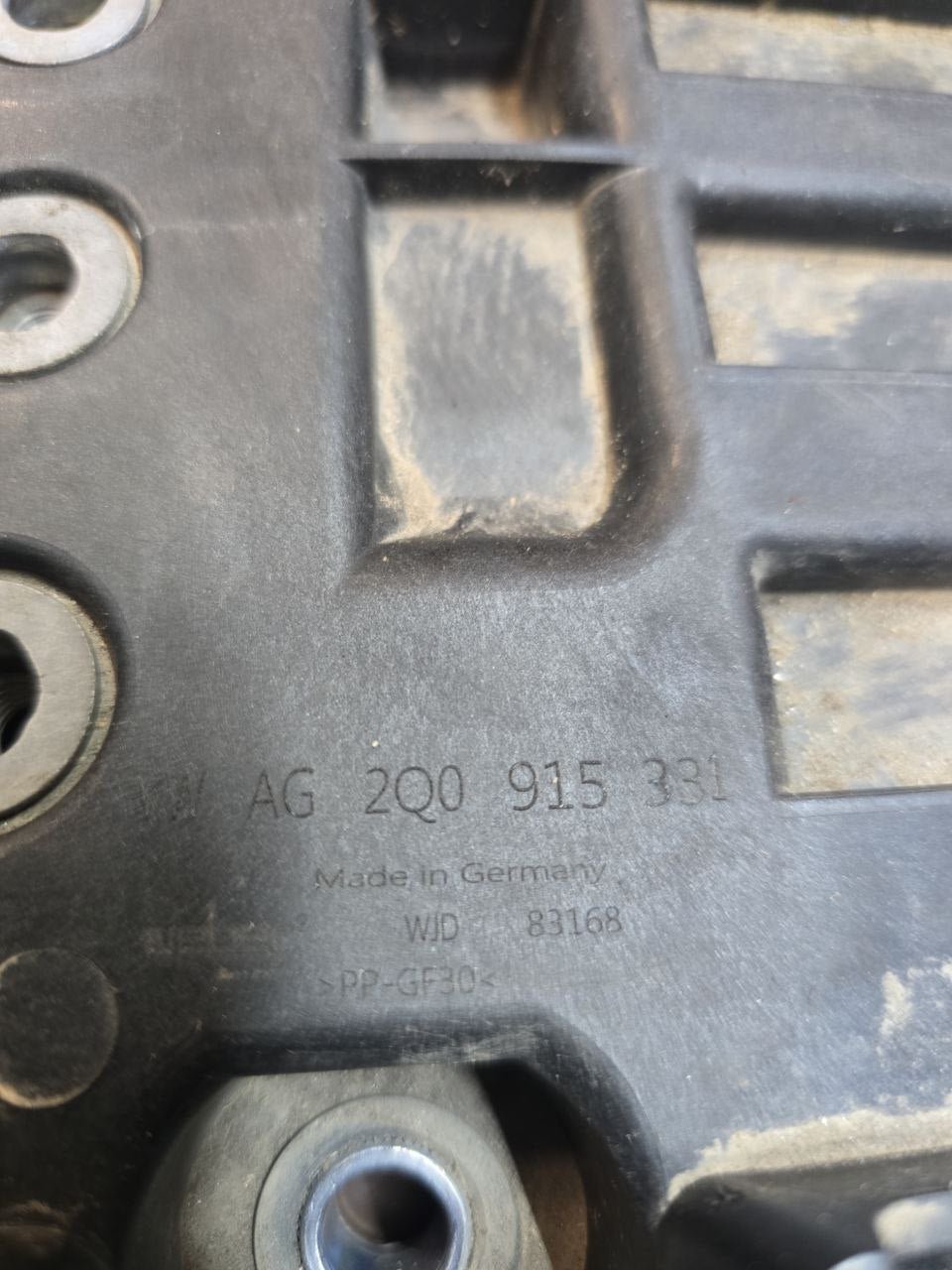 Supporto Batteria Volkswagen Polo VI ( 2017 > ) Cod : 2Q0915331