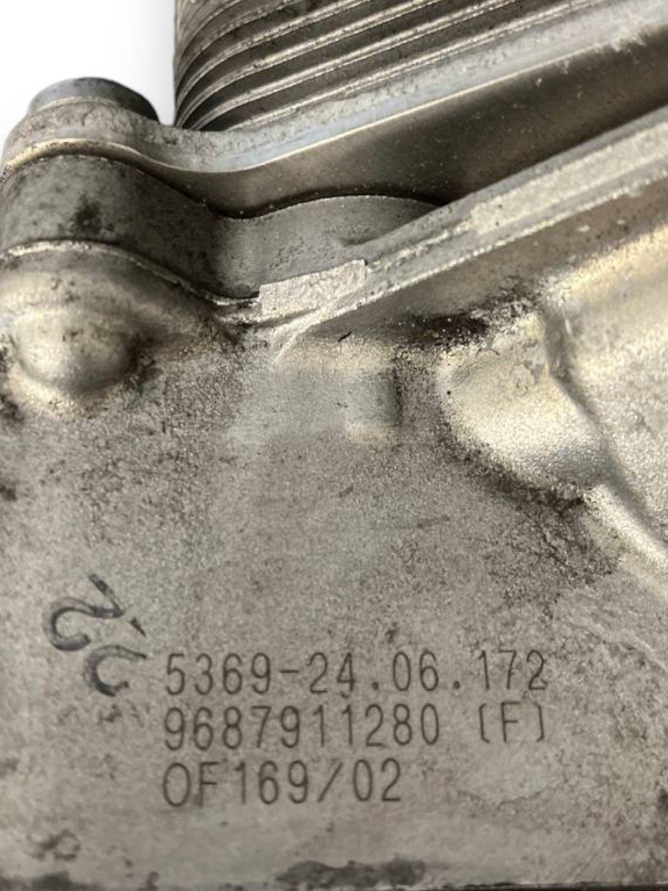 Supporto Filtro Olio Ford Focus / Ford Fiesta / Ford Transit / Volvo V40 1.6 Diesel (2004 al 2008) cod: 9687911280