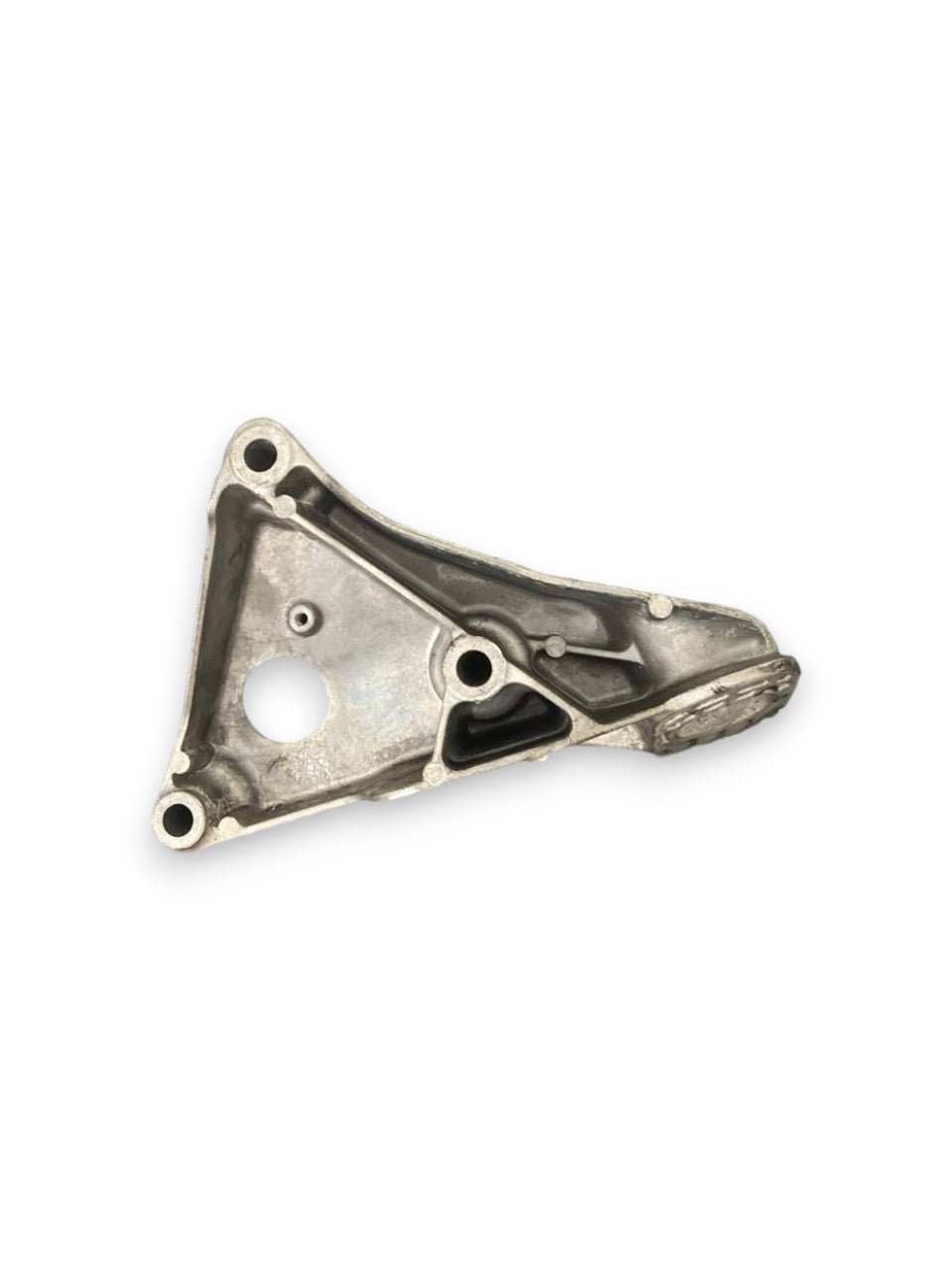 Supporto Motore Bmw Serie 1 E87 / Bmw Serie 3 E90 2.0 Diesel (2004 al 2012) cod: 6777053-01 / 13807410 / N47D20C
