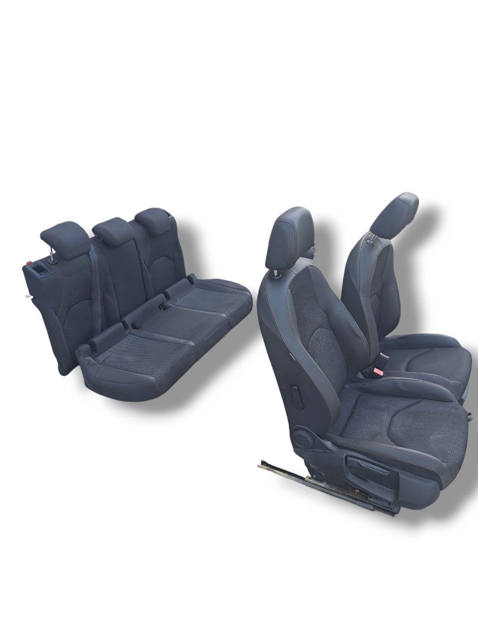 Tappezzeria / Sedili completa Nera con cuciture rosse Seat Leon FR (2012 > 2019)