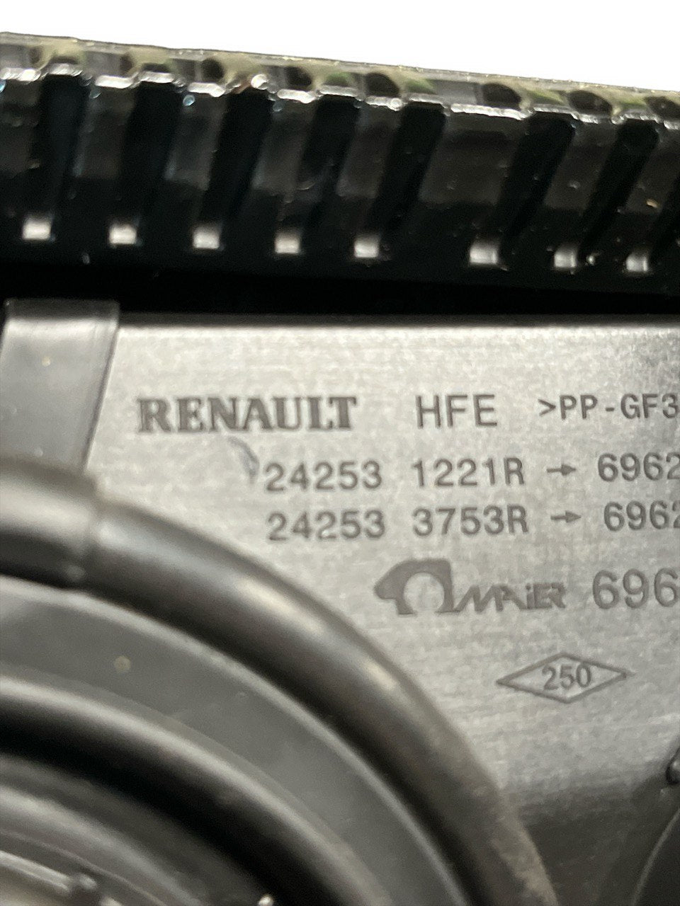 Tappo / Sportello serbatoio Renault Kadjar (2015-2022) cod.242531221R