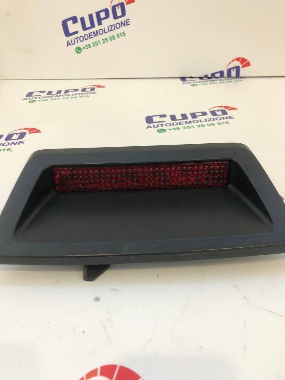 Terzo stop centrale Chrysler 300C 04805845A - BIBA-RICAMBI