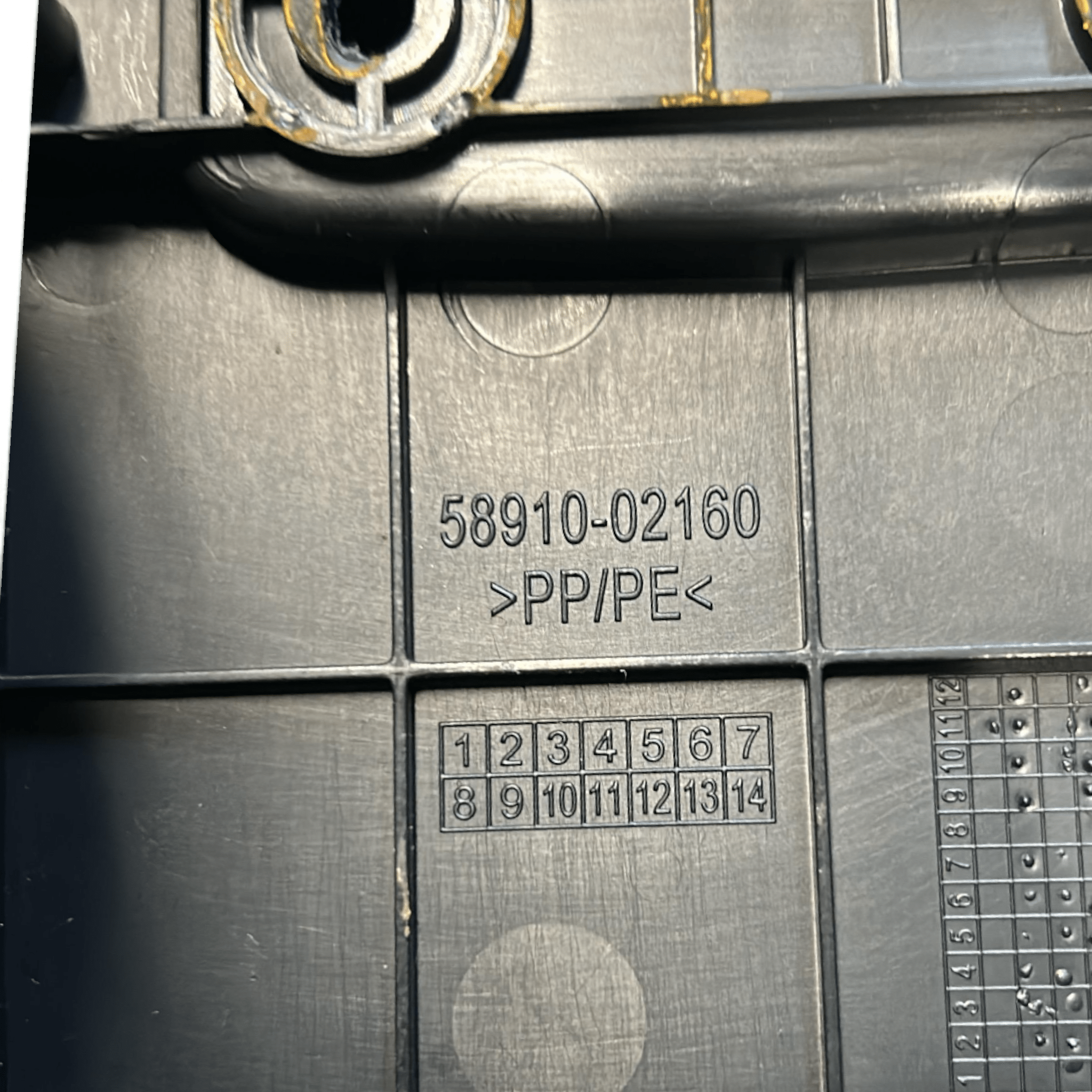 Tunnel centrale con bracciolo Toyota Auris (2012-2018) cod.58910-02160