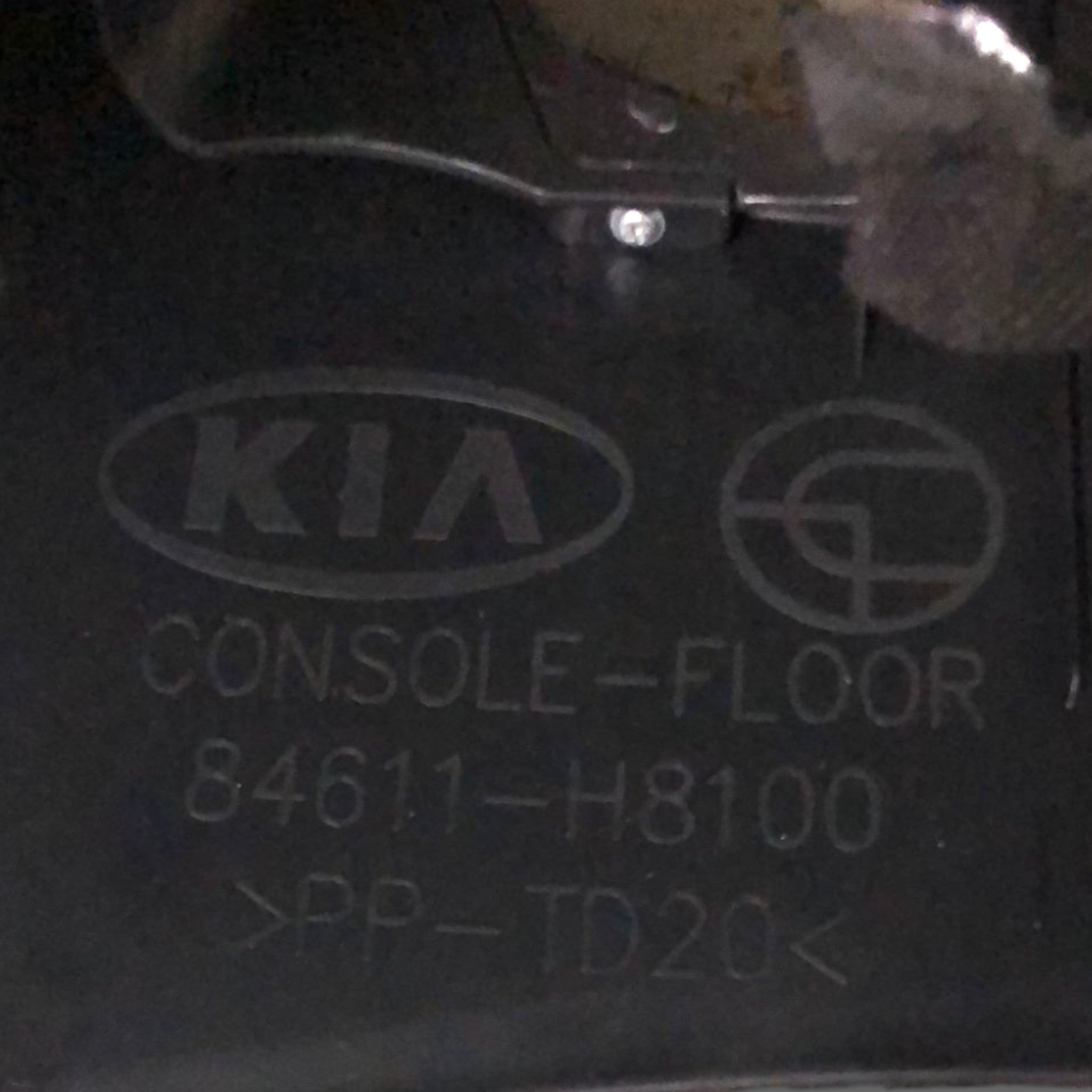 Tunnel Centrale Kia Stonic (2017 >) cod:84611-H8100 + Bracciolo