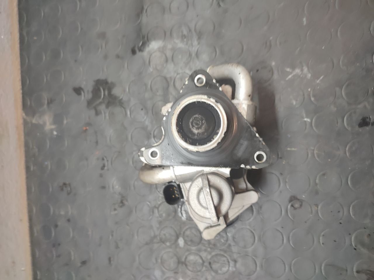 valvola egr Volkswagen Golf VII 1.6 tdi ( cxx )