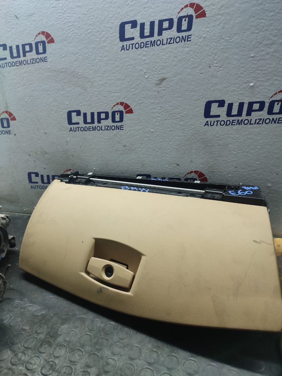 Vano cassetto portaoggetti Bmw serie 5 ( e60 ) cod 7034080