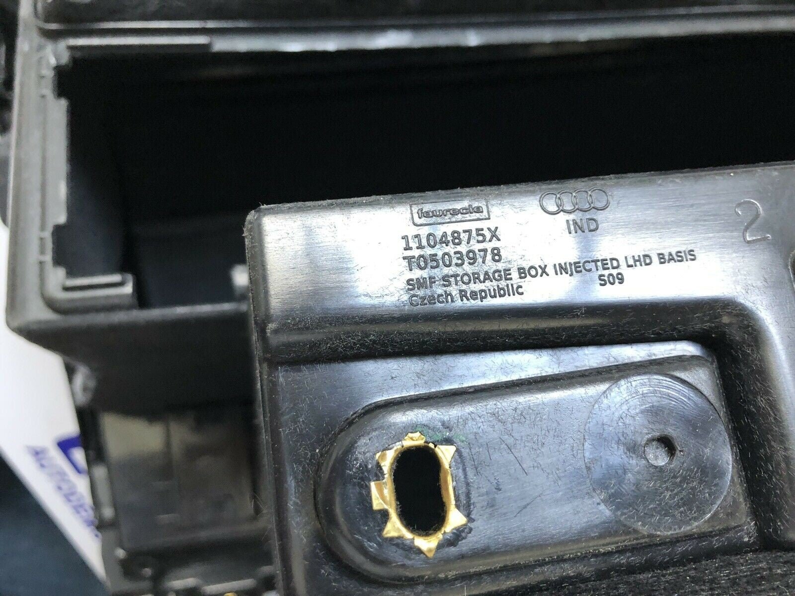 Vano Portaoggetti Audi A3 8V T0503978 Come Nuovo