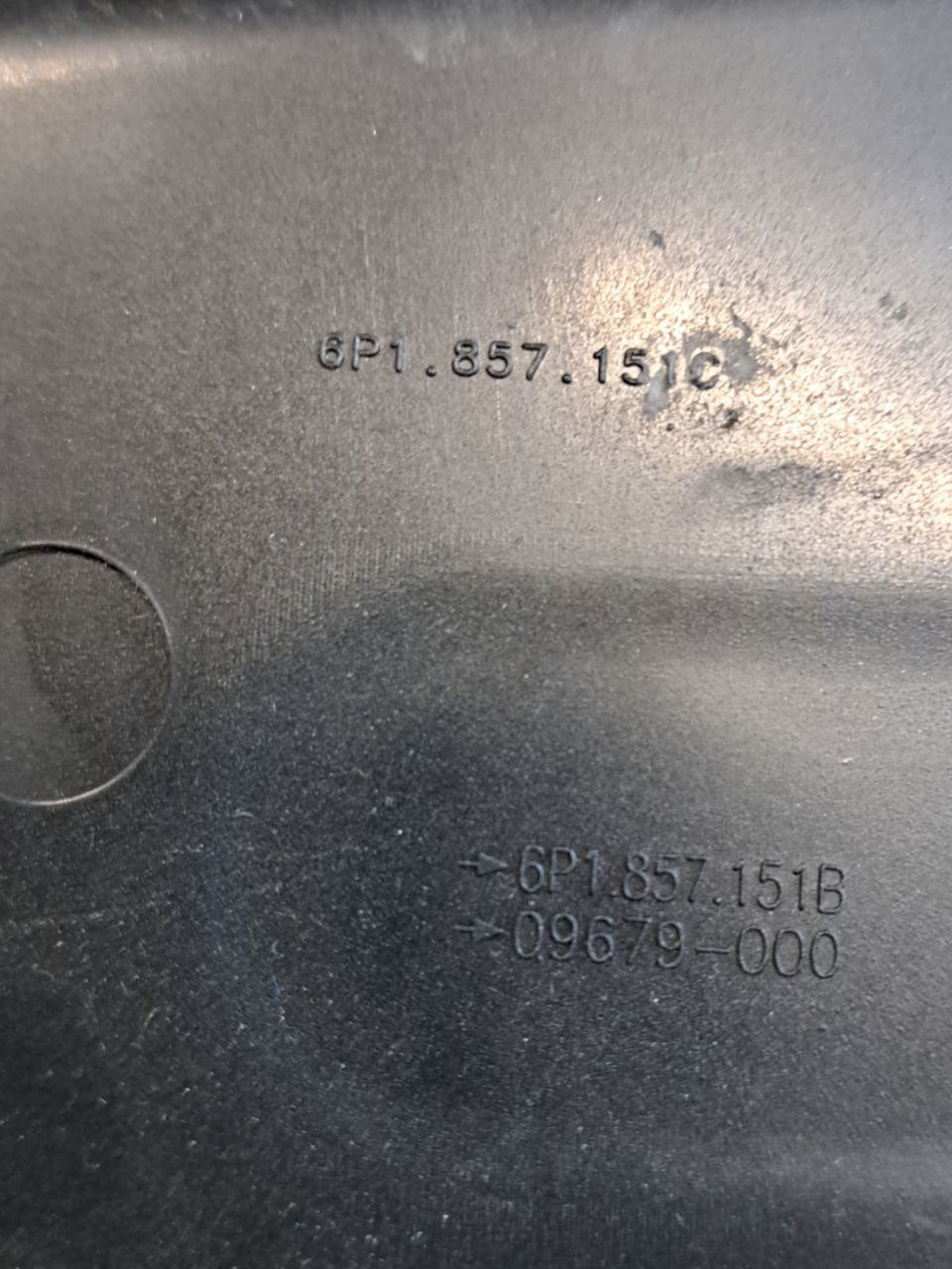 Vano portaoggetti console centrale Seat Ibiza (2015-2017) COD:6P1857151