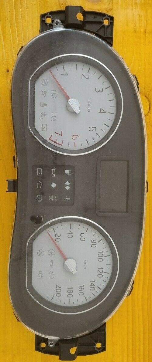 VEGLIA QUADRO STRUMENTI CONTACHILOMETRI DACIA LOGAN 1.6 Benz.  21677499-2