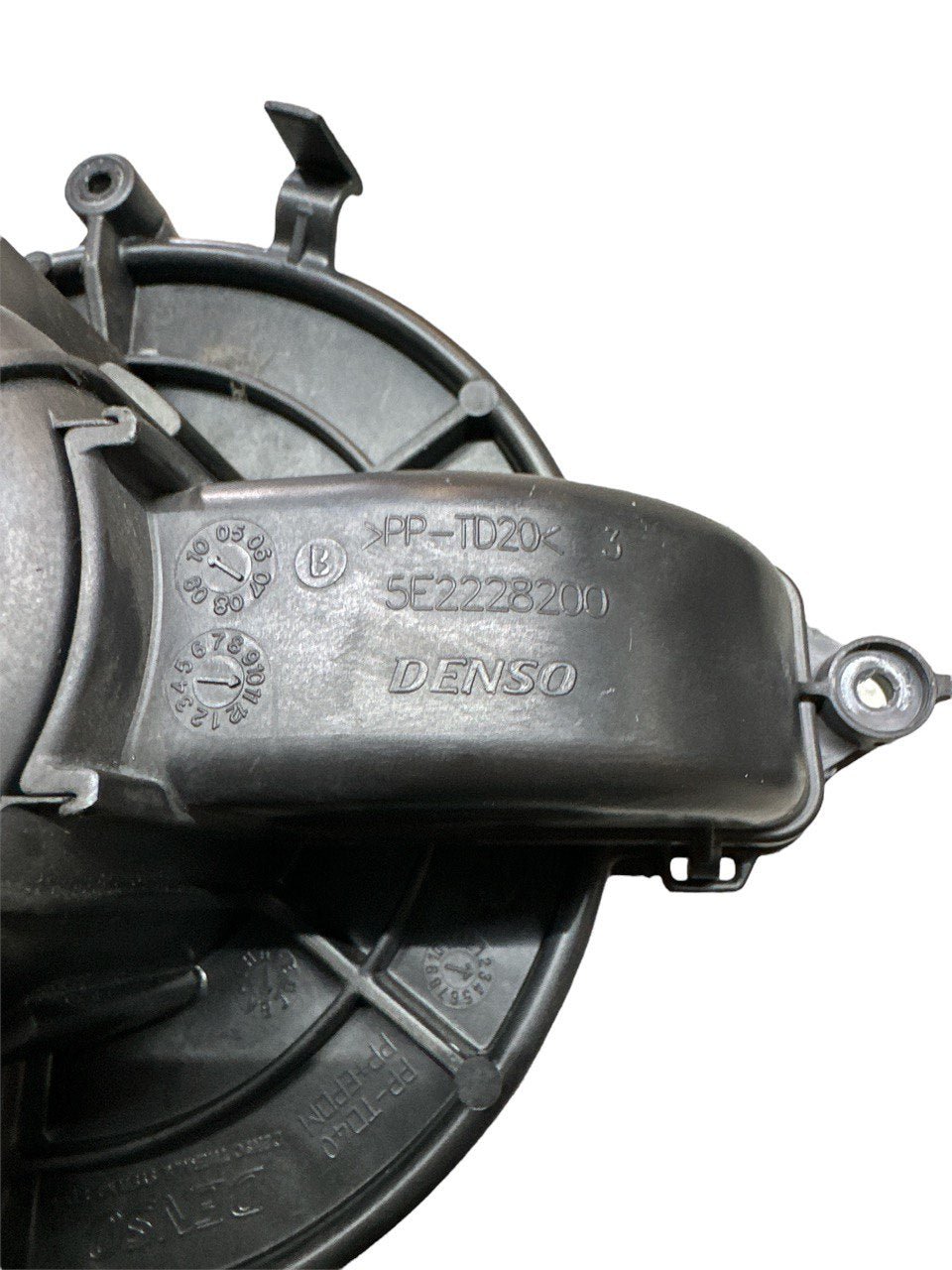 Ventola riscaldamento interno abitacolo Peugeot Partner III 1.6 diesel (2012) cod: 5E2228200