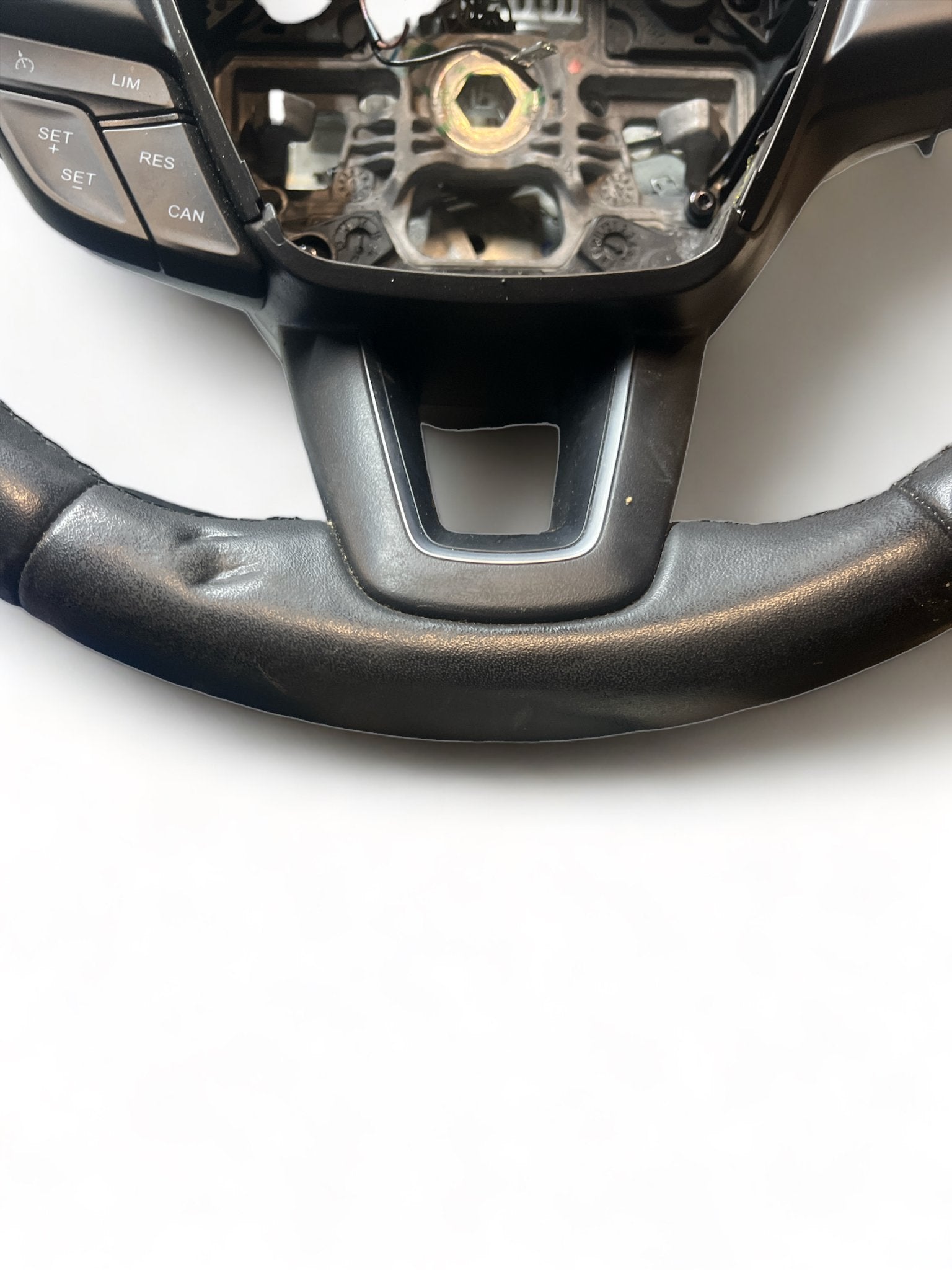 Volante Sterzo Con Comandi In Pelle Ford Kuga ( 2017 ) cod : GV413600DC2ZHE